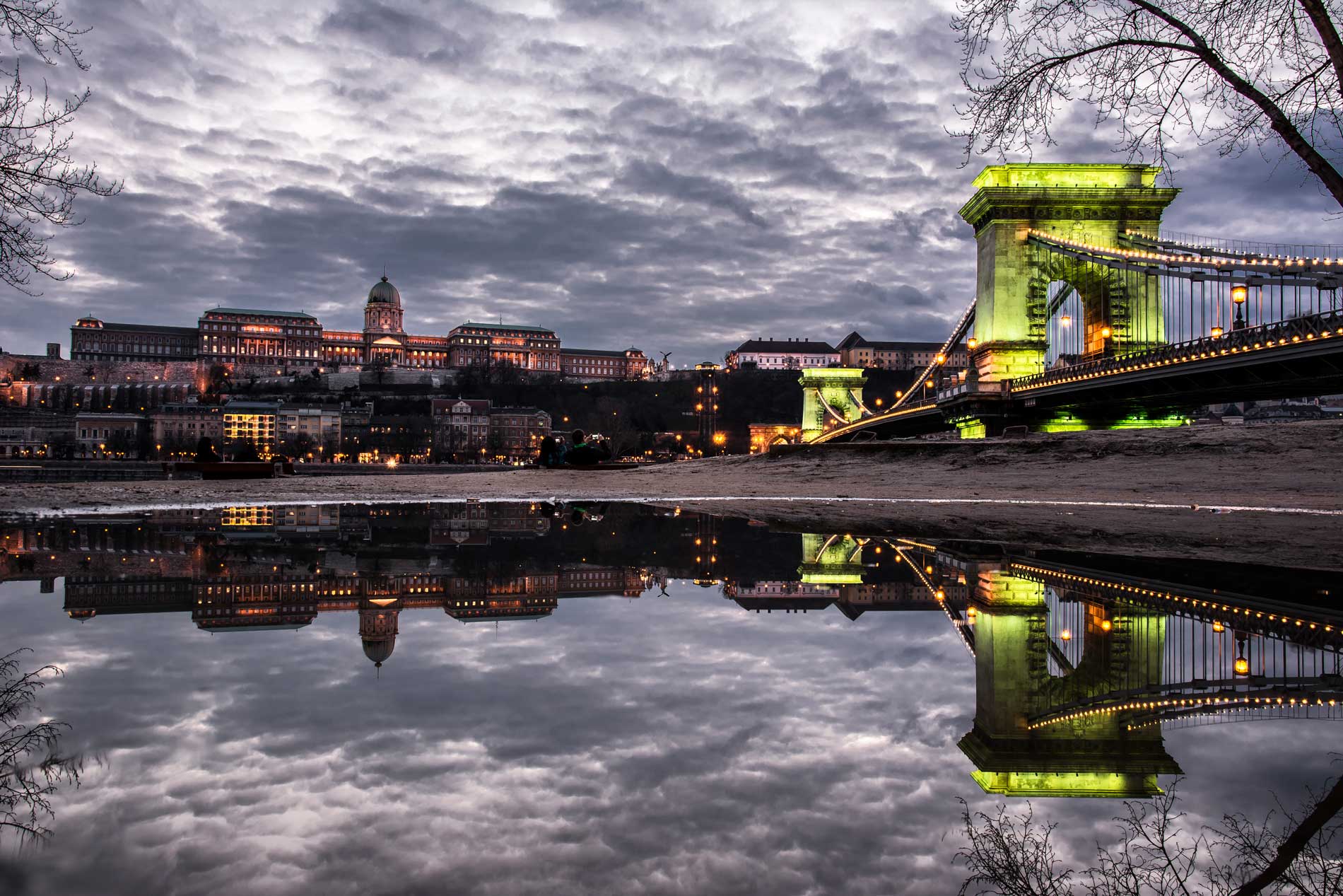 photography_atthary_budapest_reflection_22